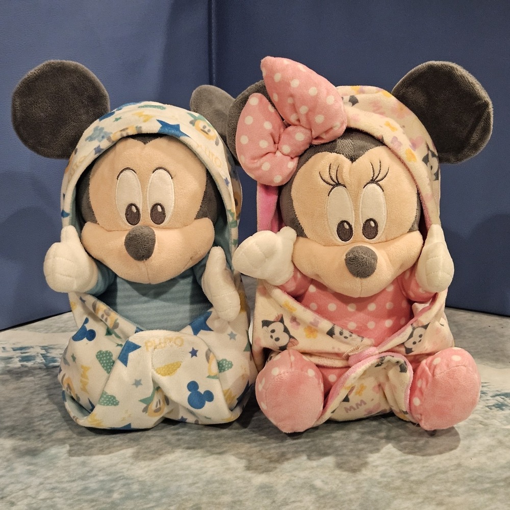 Disney Babies Mickey Minnie Swaddle Plush Bundle Lovey Baby Securityâ Blanket